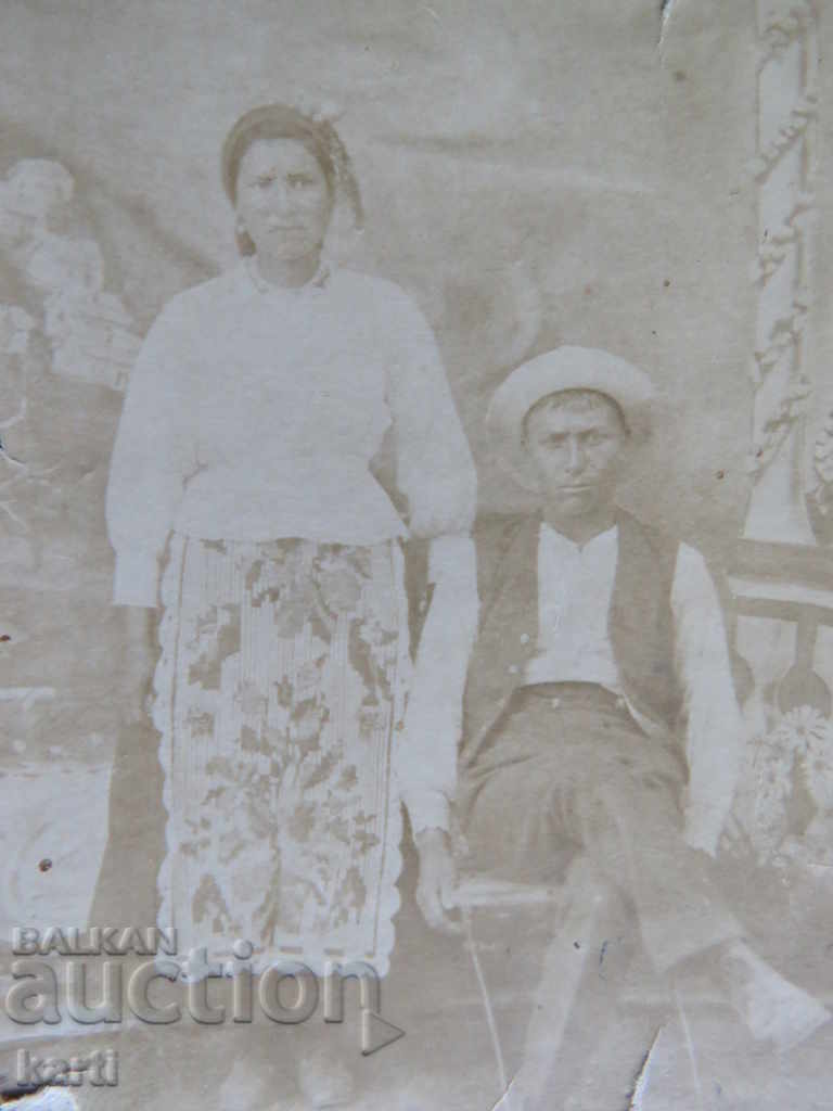 FOTOGRAFIE VECHE cu preț 1.99 BGN | € 1.02