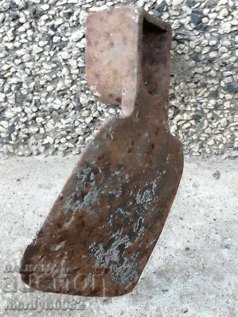 Forged chap, hoe, agricultural instrument, wrought iron with price 28.00 BGN | € 14.32