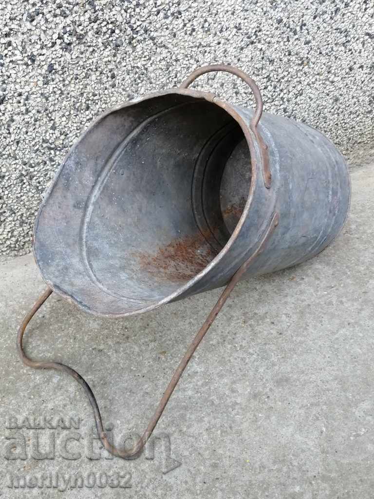 Coal bucket for cooker with price 33.00 BGN | € 16.87 Coal bucket for cooker with price 33.00 BGN | € 16.87