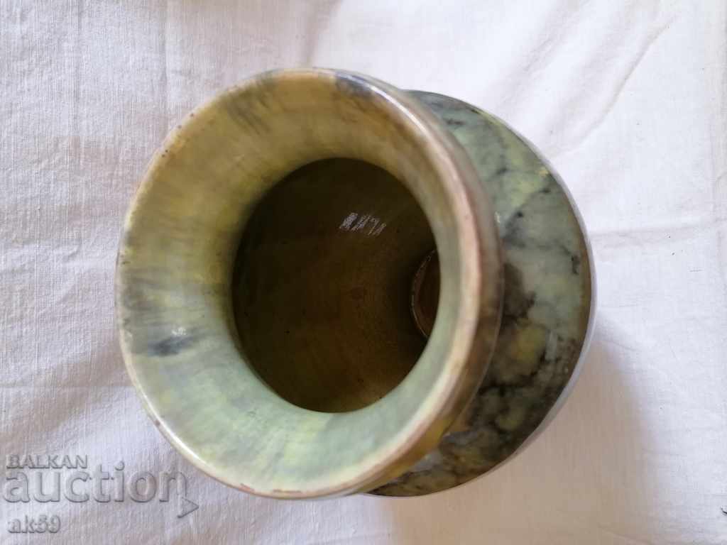 Авторска Ваза - К. Дивчев керамика. с цена 550.00 лв. | € 281.21 Авторска Ваза - К. Дивчев керамика. с цена 550.00 лв. | € 281.21