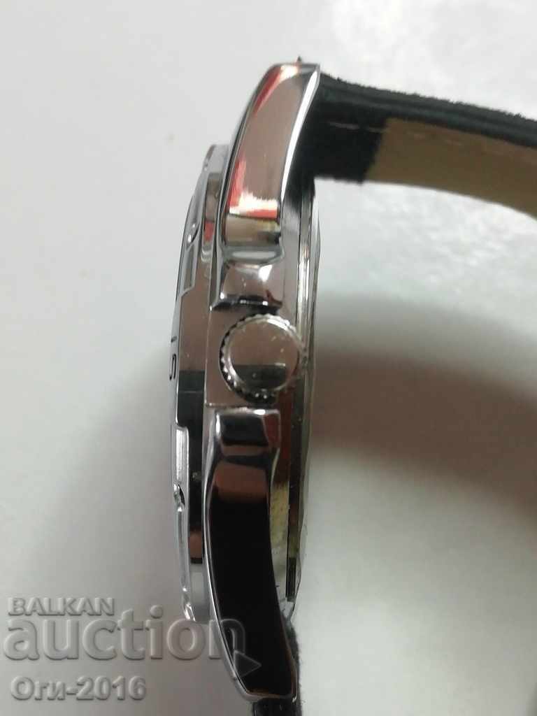 Auction  SEKONDA Retro watch