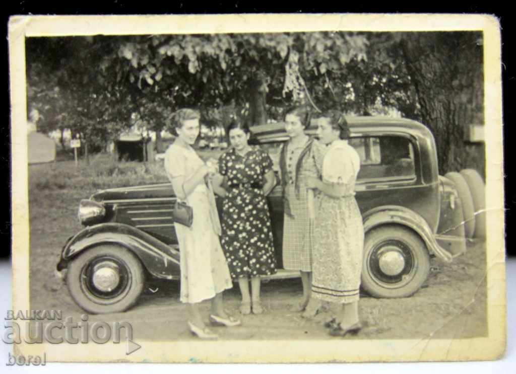 Auction  OLD PHOTOGRAPHY-THE LARGEST PHOTOGRAPHY-RETRO CAR-3.5cm X 2.5C