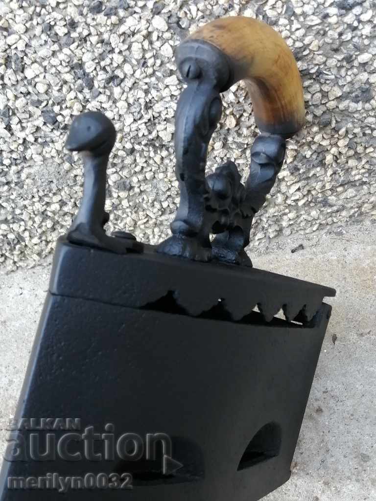 Παλιά σιδήρου στην πυρκαγιά - 5 Παλιά σιδήρου στην πυρκαγιά - 5