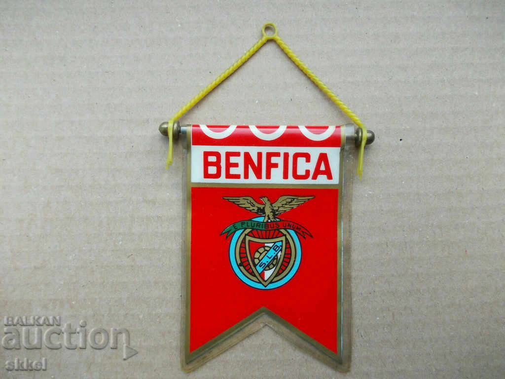 Steagul fotbalului Benfica Un mic steag de fotbal din anii 60