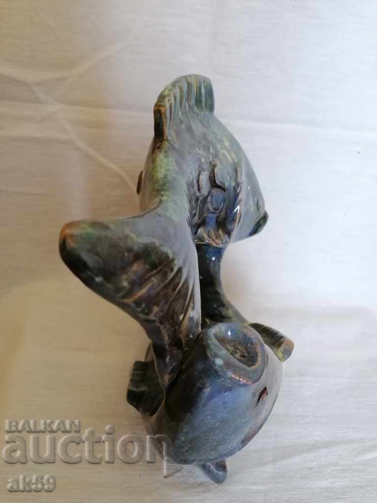 Auction  Fish - ceramic small plastic.
