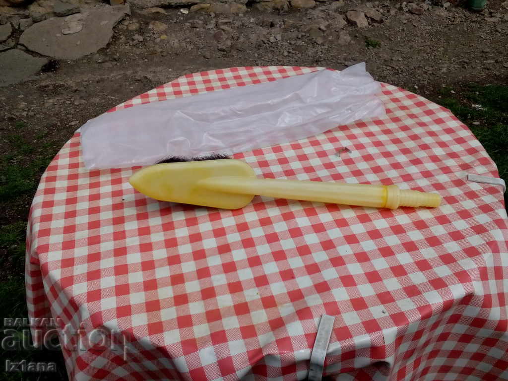 Auction Old car wash brush Auction Old car wash brush