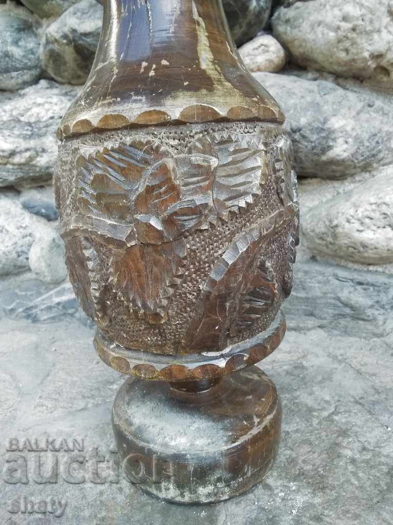 Delivery of Large wooden vase. Delivery of Large wooden vase.