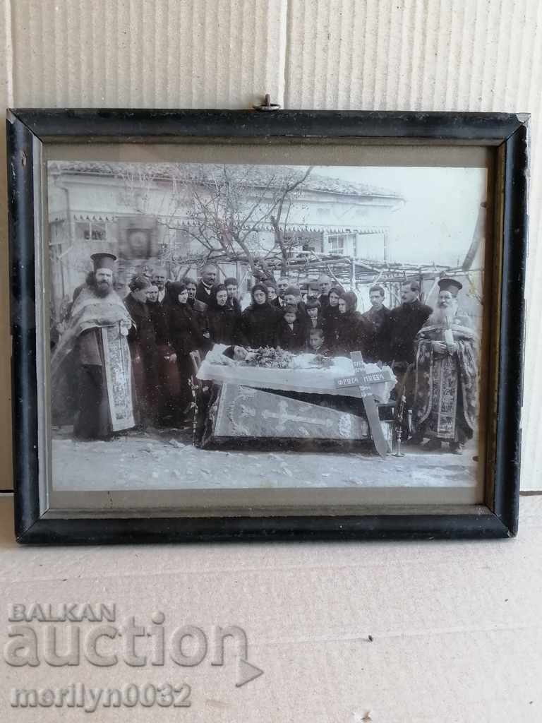 Photo Turnovo funeral temple St. Nicholas priest portrait with price 72.00 BGN | € 36.81