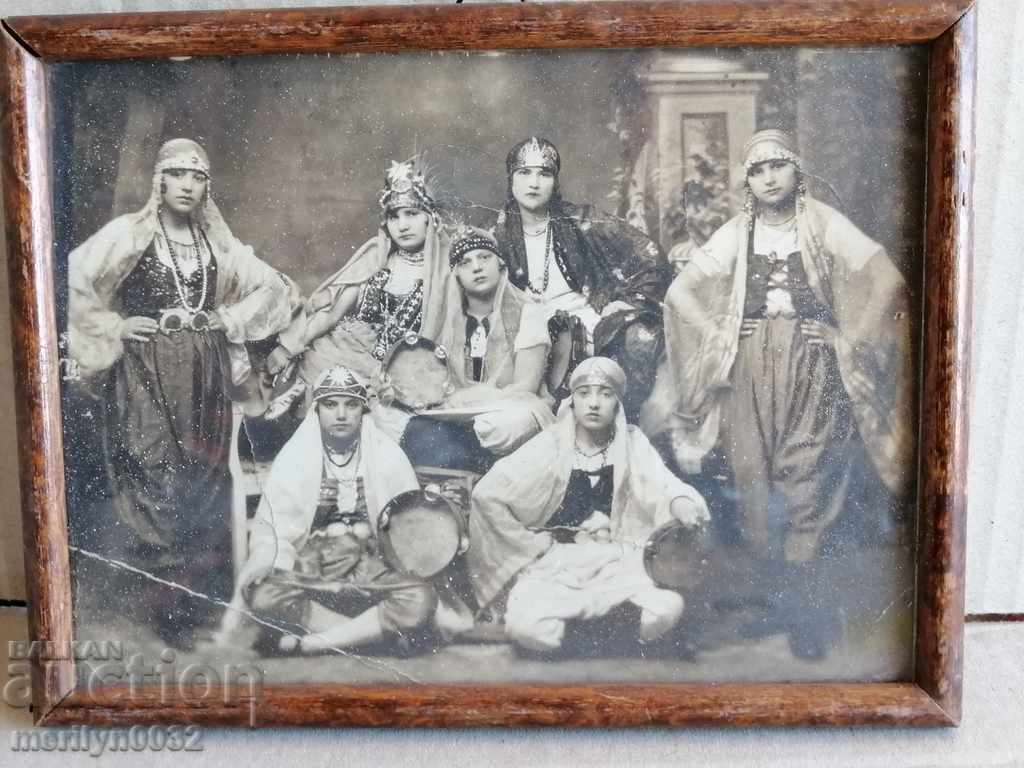 Portrait of grandmother's ceilings picture picture frame of dancer - 7 Portrait of grandmother's ceilings picture picture frame of dancer - 7