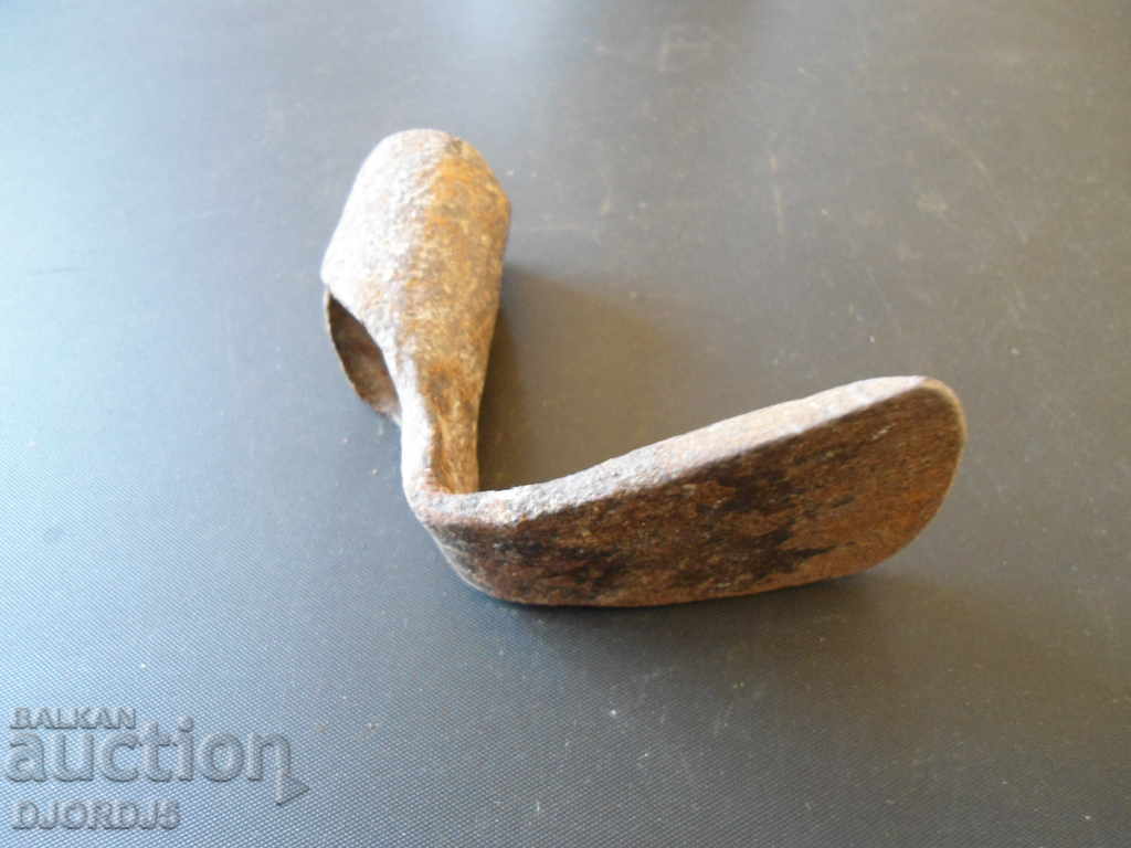 Παλαιό εργαλείο επεξεργασίας με τιμή 3.00 BGN | € 1.53 Παλαιό εργαλείο επεξεργασίας με τιμή 3.00 BGN | € 1.53