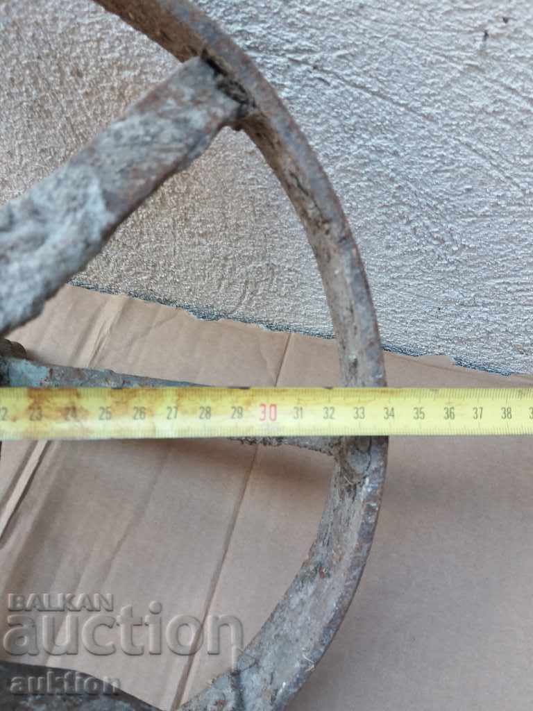 OLD WROUGHT WHEEL WHEEL WHEEL WHEEL - 5 OLD WROUGHT WHEEL WHEEL WHEEL WHEEL - 5