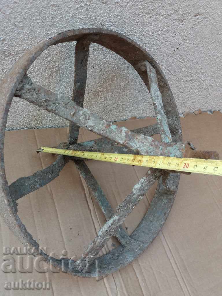 OLD WROUGHT WHEEL WHEEL WHEEL WHEEL - 6 OLD WROUGHT WHEEL WHEEL WHEEL WHEEL - 6