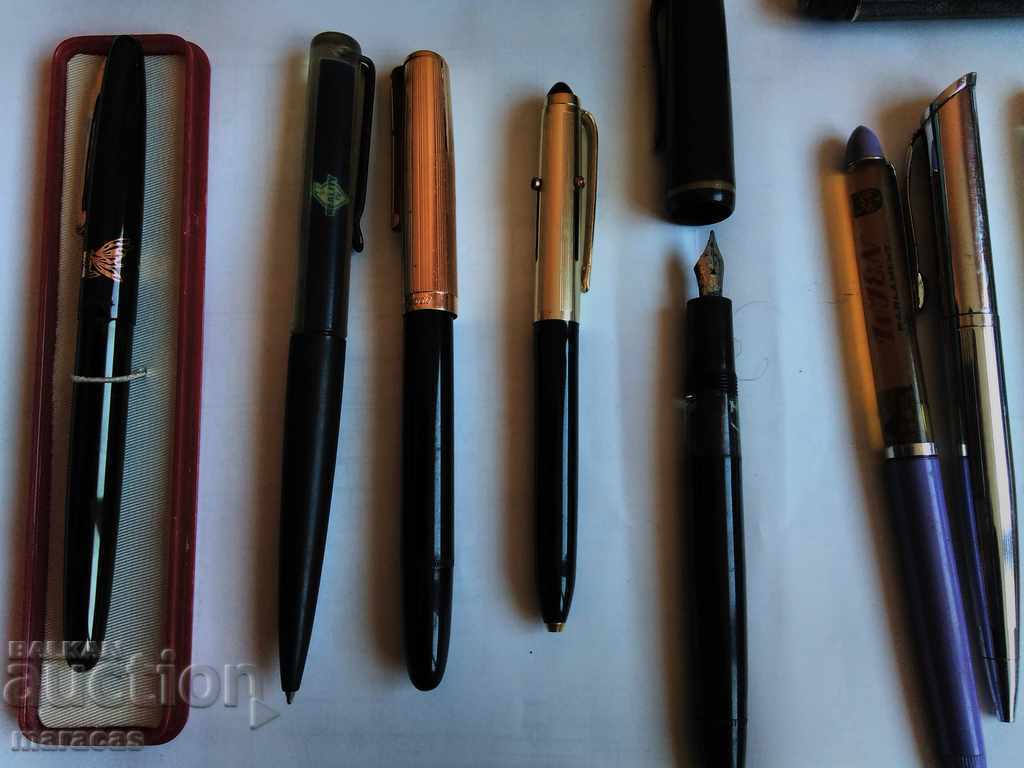 Pixuri, creioane și pixuri vechi cu preț 195.00 BGN | € 99.70 Pixuri, creioane și pixuri vechi cu preț 195.00 BGN | € 99.70