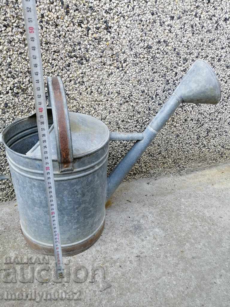 Delivery of Old metal can, galvanized tube, bucket, pot Delivery of Old metal can, galvanized tube, bucket, pot