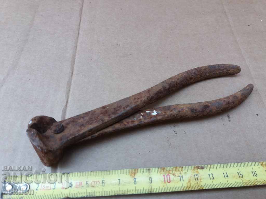 STAR KOVAN KERPEDEN, MASSIVE WROUGHT IRON. with price 3.99 BGN | € 2.04 STAR KOVAN KERPEDEN, MASSIVE WROUGHT IRON. with price 3.99 BGN | € 2.04