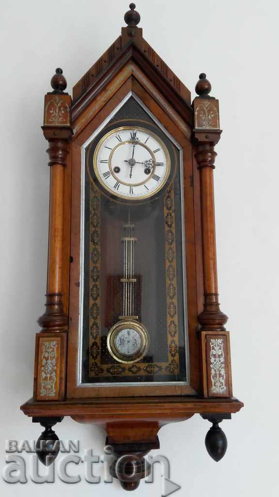 Ceas de perete antic - linia №4 cu preț 580.00 BGN | € 296.55 Ceas de perete antic - linia №4 cu preț 580.00 BGN | € 296.55