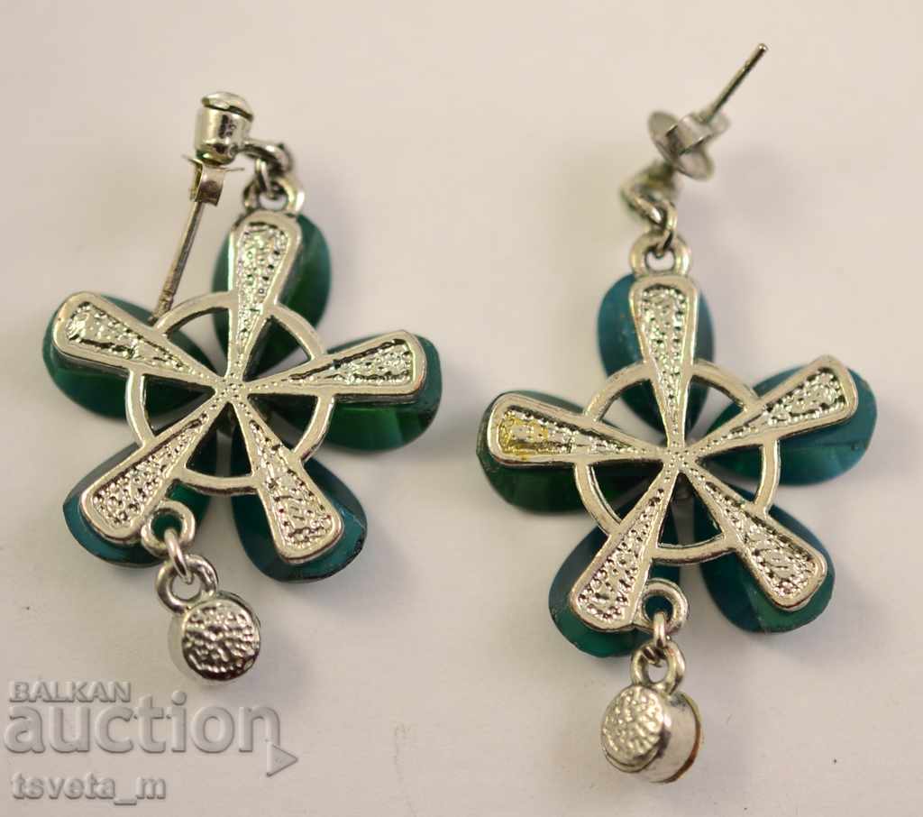 Обици с цена € 1.00 | 1.96 лв. Обици с цена € 1.00 | 1.96 лв.