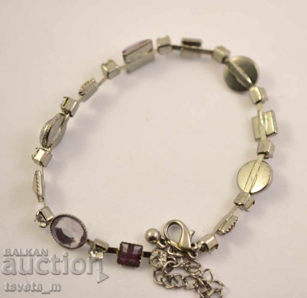 Bracelet with price 3.00 BGN | € 1.53 Bracelet with price 3.00 BGN | € 1.53