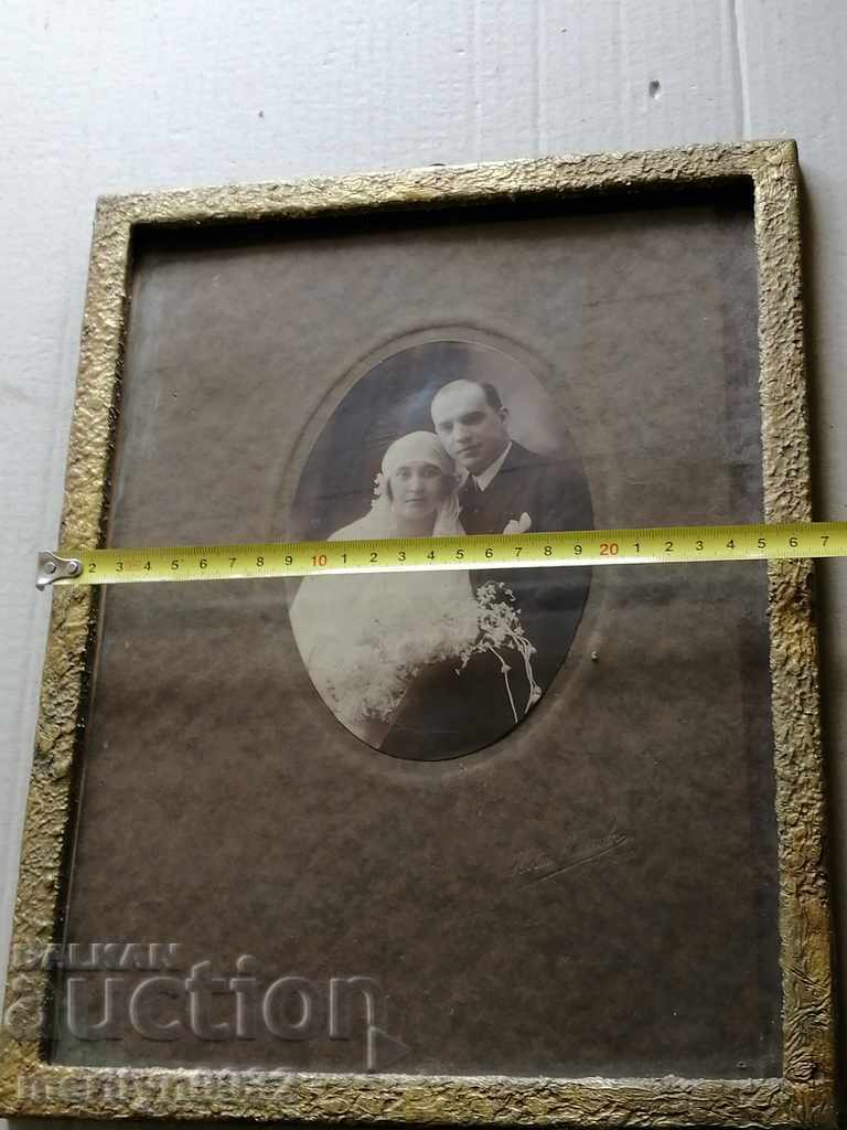 Delivery of Portrait from ceiling photo photography spouses Turnovo Nankov Delivery of Portrait from ceiling photo photography spouses Turnovo Nankov