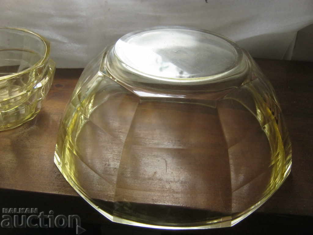 Socialism. Yellow Glass. Lot #2 - 5 Socialism. Yellow Glass. Lot #2 - 5