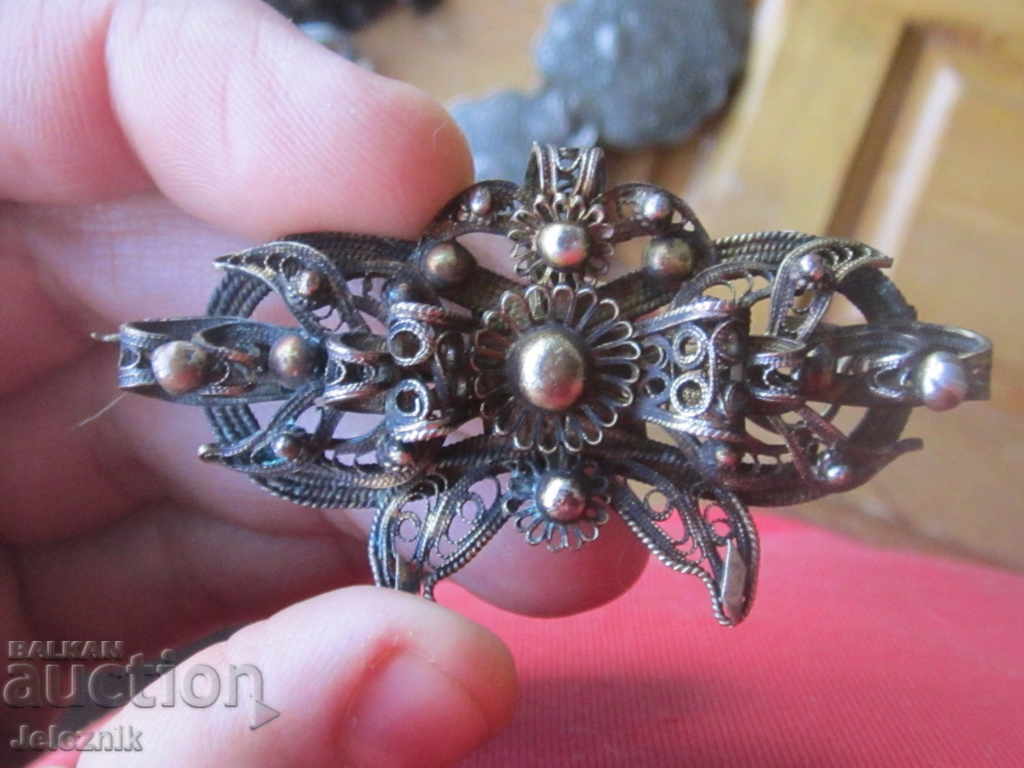 A rare silver gilt Renaissance brooch 19th century. - 5