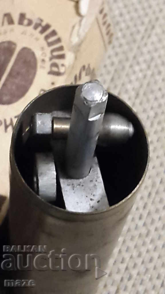 Auction ORIGINAL ARMENIAN COFFEE MILL Auction ORIGINAL ARMENIAN COFFEE MILL