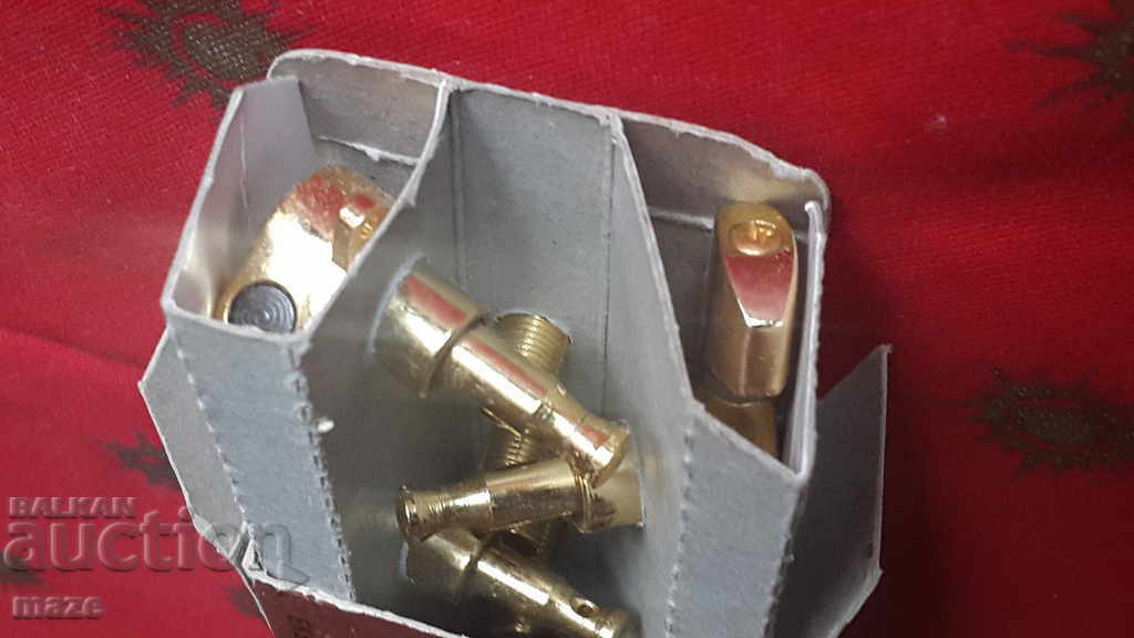 Auction GUITAR KEYS Auction GUITAR KEYS