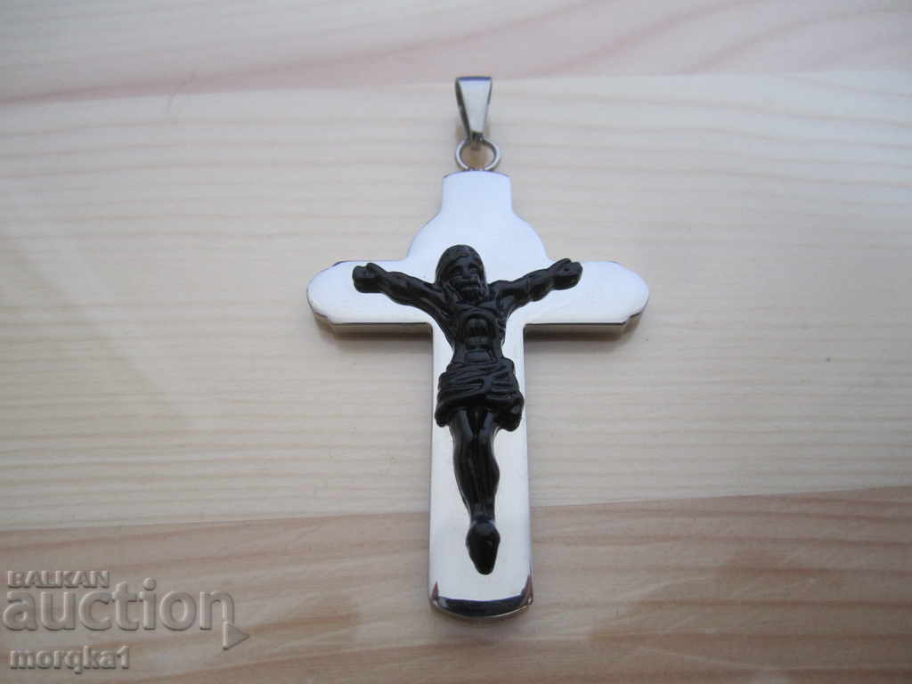 Medical Steel Cross + GIFT with price 15.00 BGN | € 7.67