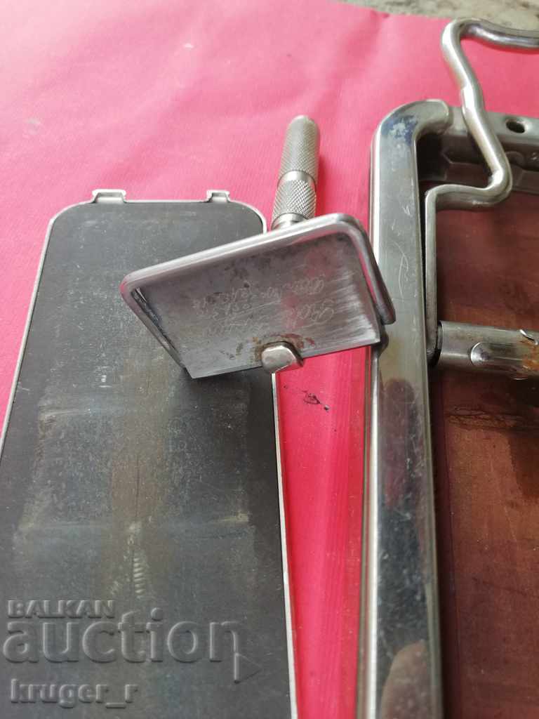 Brici englezesc antic - 6 Brici englezesc antic - 6