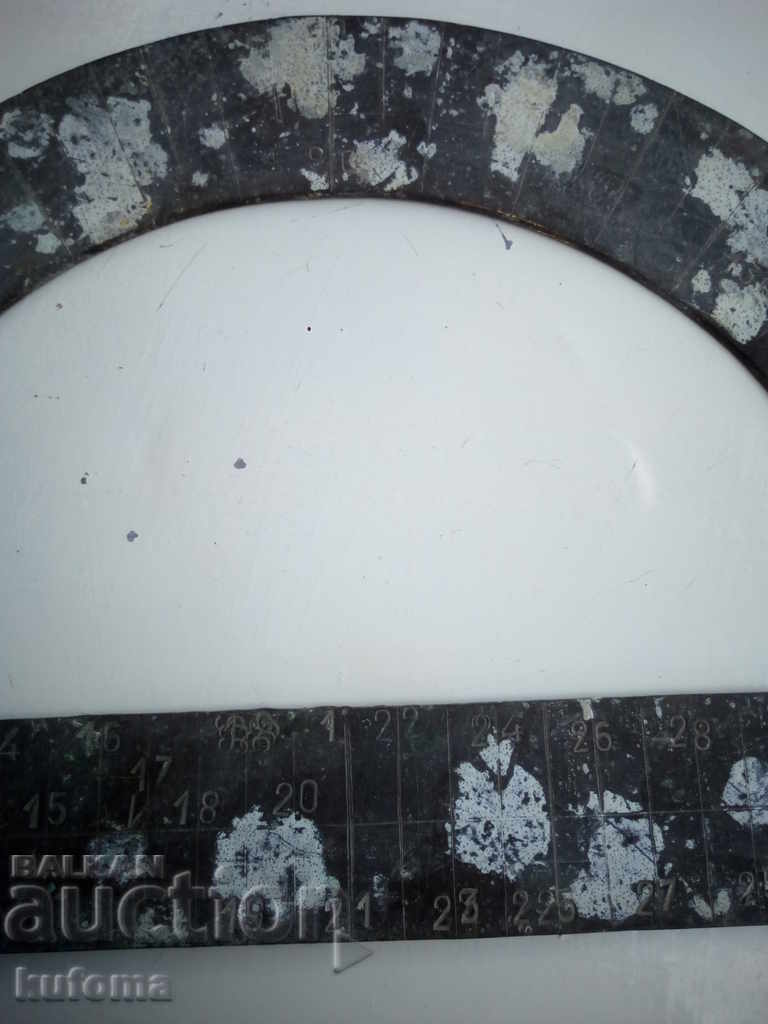 Δημοπρασία Παλιό μεγάλο χάλκινο μοιρογνωμόνιο Δημοπρασία Παλιό μεγάλο χάλκινο μοιρογνωμόνιο