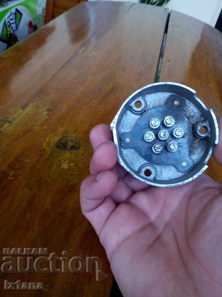 Old Auto Bux, Connector - 5