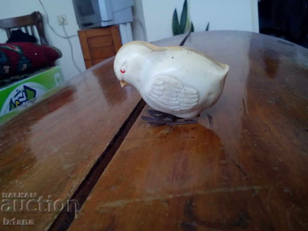Auction Old Toy Chicken Auction Old Toy Chicken