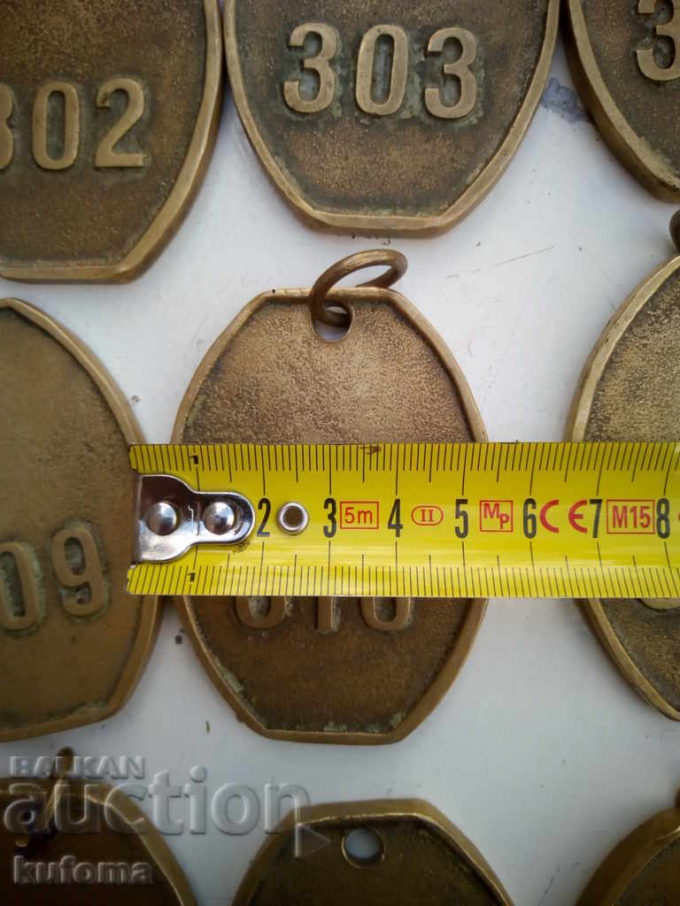 Old bronze key chains from hotel 18 pieces with price 89.99 BGN | € 46.01