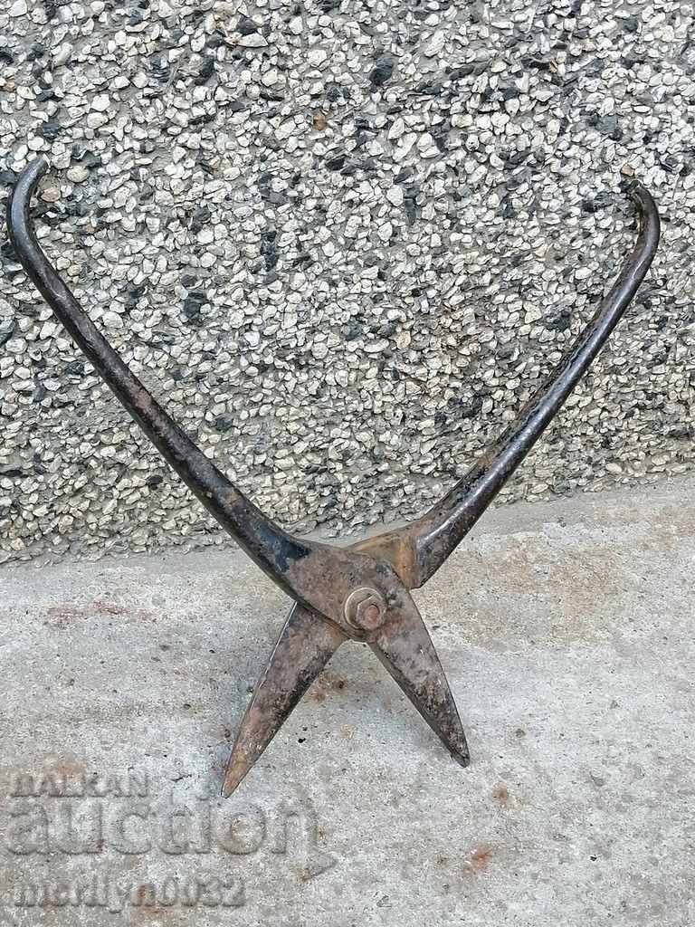 Old Sheet Metal Shears Old Shears with price 39.00 BGN | € 19.94 Old Sheet Metal Shears Old Shears with price 39.00 BGN | € 19.94