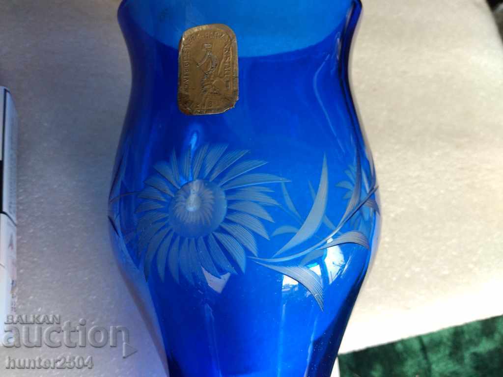 Vase, Magnificent blue, hand engraved with price 24.95 BGN | € 12.76 Vase, Magnificent blue, hand engraved with price 24.95 BGN | € 12.76