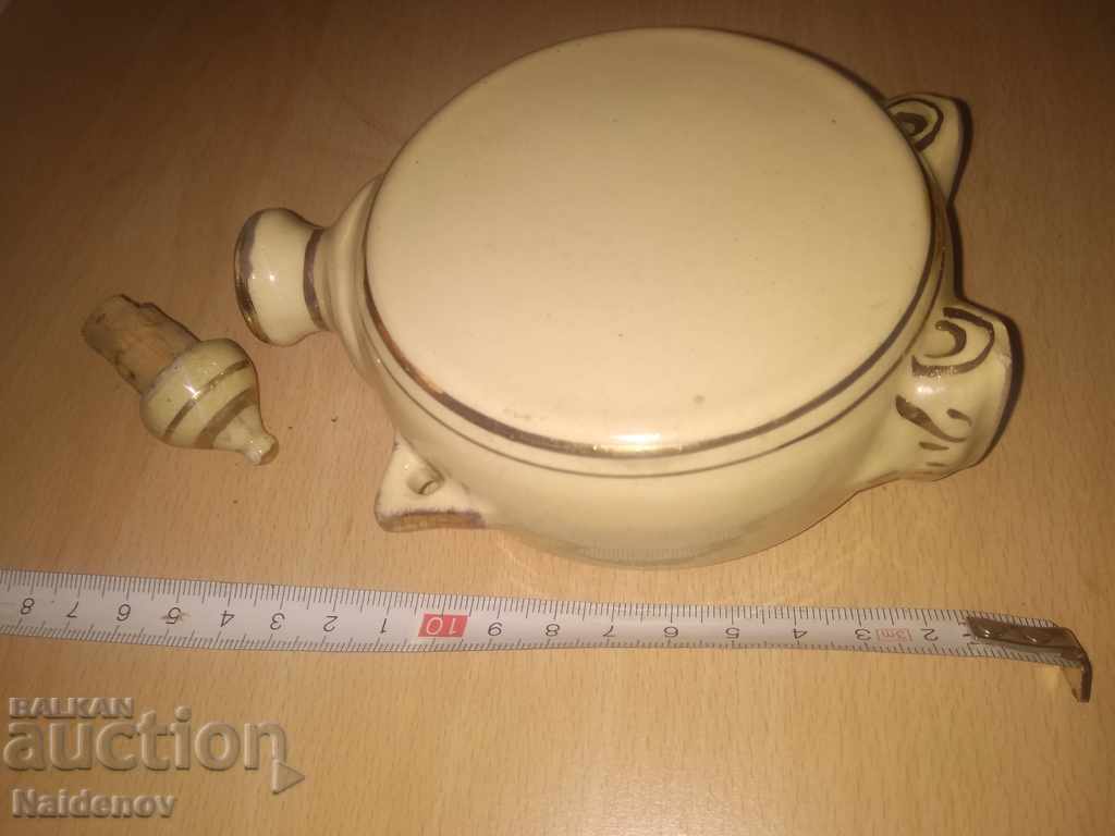 Old porcelain cup Hand-painted gilding with price 18.00 BGN | € 9.20 Old porcelain cup Hand-painted gilding with price 18.00 BGN | € 9.20