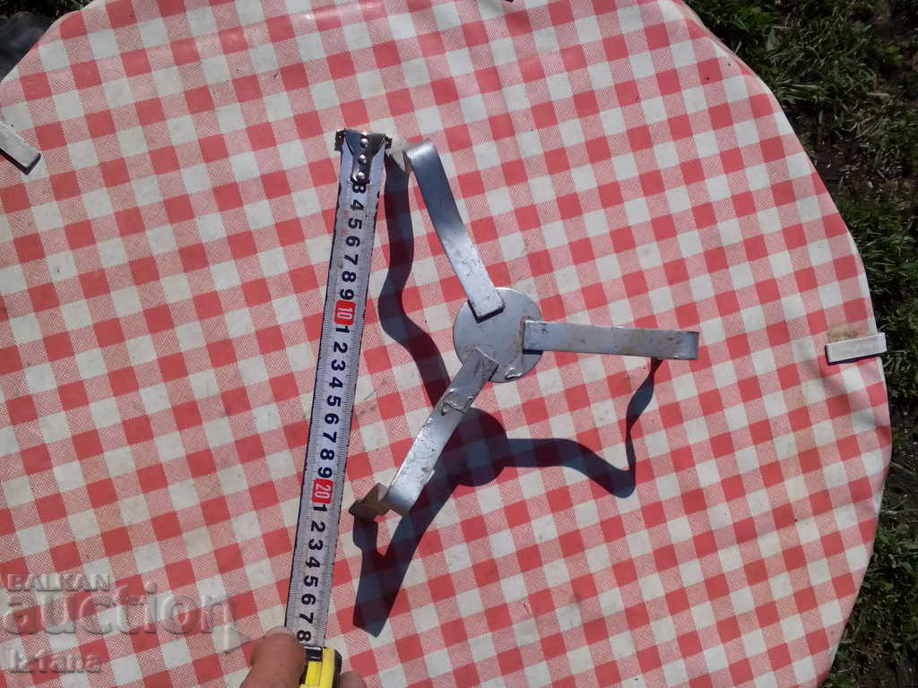 Delivery of Old stand, stand for warm objects Delivery of Old stand, stand for warm objects