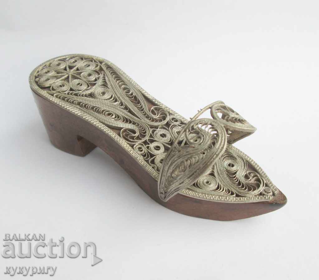 Old beautiful small shoe advertising wood and filigree - 7 Old beautiful small shoe advertising wood and filigree - 7