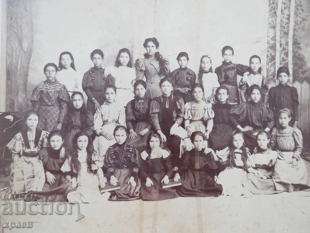 OLD PHOTOGRAPHY - CARDBOARD - LARGE 169 with price 39.99 BGN | € 20.45 OLD PHOTOGRAPHY - CARDBOARD - LARGE 169 with price 39.99 BGN | € 20.45