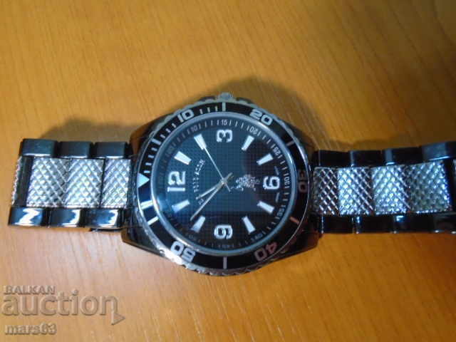 Delivery of U.S. POLO assn