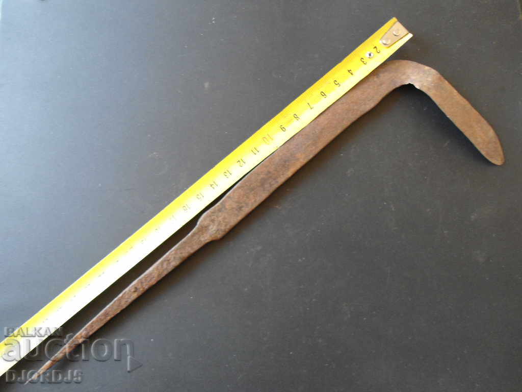 Auction  Old hoof trimming tool