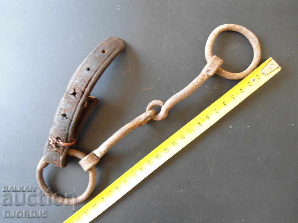 Old bridle with price 3.00 BGN | € 1.53 Old bridle with price 3.00 BGN | € 1.53