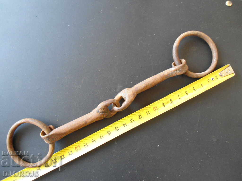 Old bridle with price 2.00 BGN | € 1.02 Old bridle with price 2.00 BGN | € 1.02