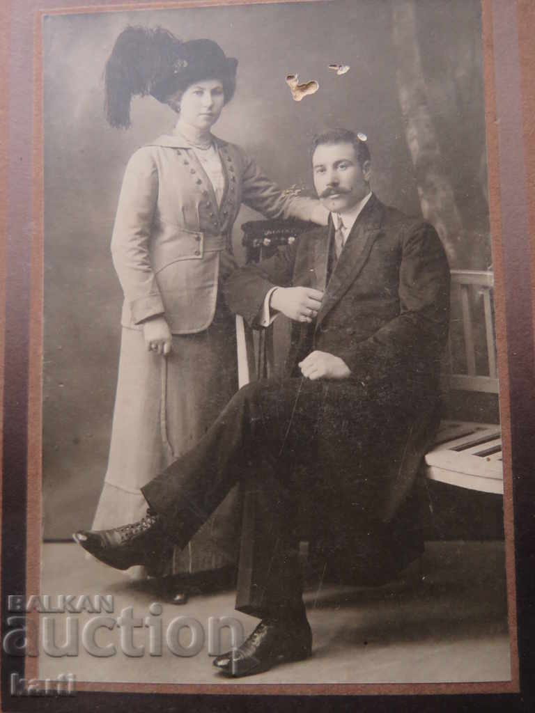 OLD PHOTOGRAPHY - CARDBOARD - HERSHKOVICH - PLOVDIV with price 14.99 BGN | € 7.66 OLD PHOTOGRAPHY - CARDBOARD - HERSHKOVICH - PLOVDIV with price 14.99 BGN | € 7.66