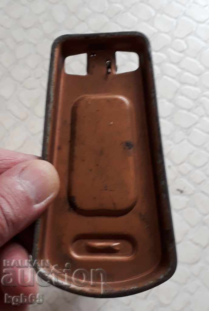 Delivery of Old Morse Breaker Key Handler.