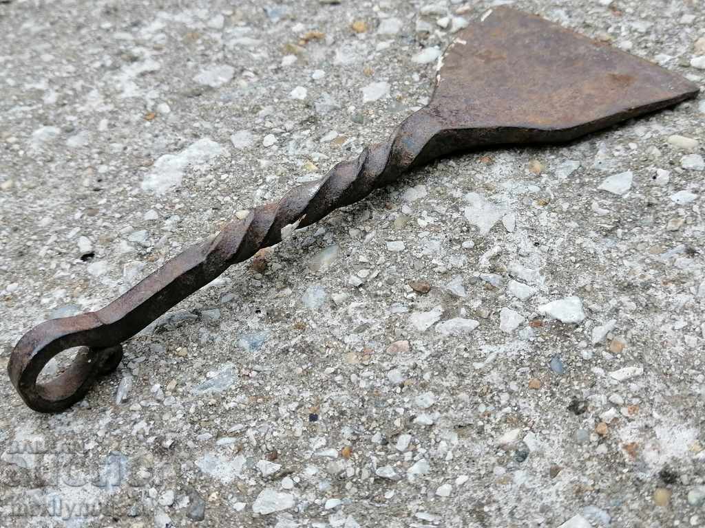 Gingerbread, gingerbread, gingerbread, gingerbread, wrought iron - 7