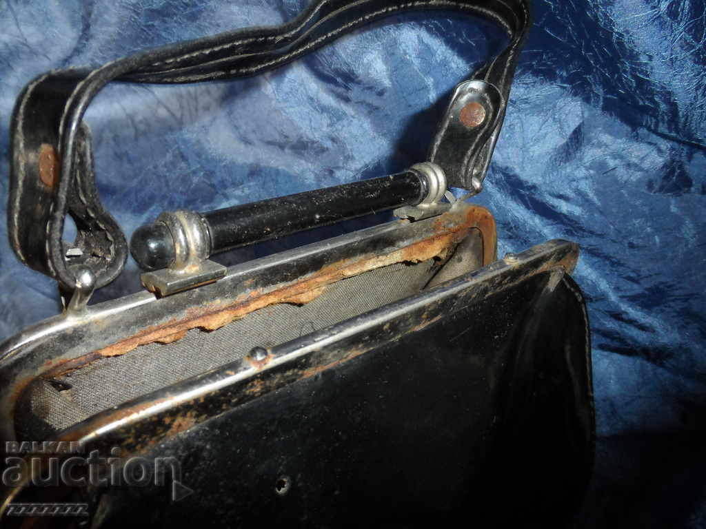 old patent handbag - 7 old patent handbag - 7