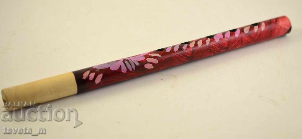 σφυρίχτρα ξύλο με τιμή 4.00 BGN | € 2.05 σφυρίχτρα ξύλο με τιμή 4.00 BGN | € 2.05