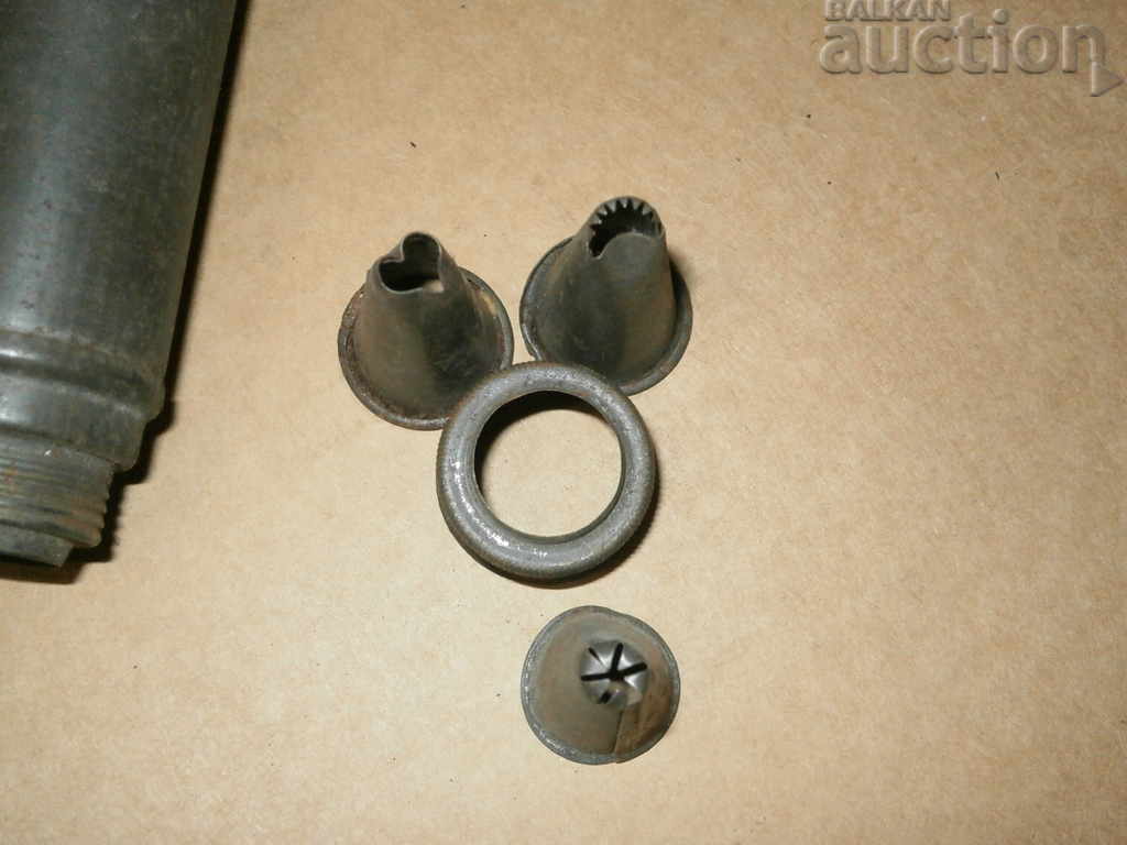 Auction syringe for cakes and pastries from the Kingdom of Bulgaria Auction syringe for cakes and pastries from the Kingdom of Bulgaria