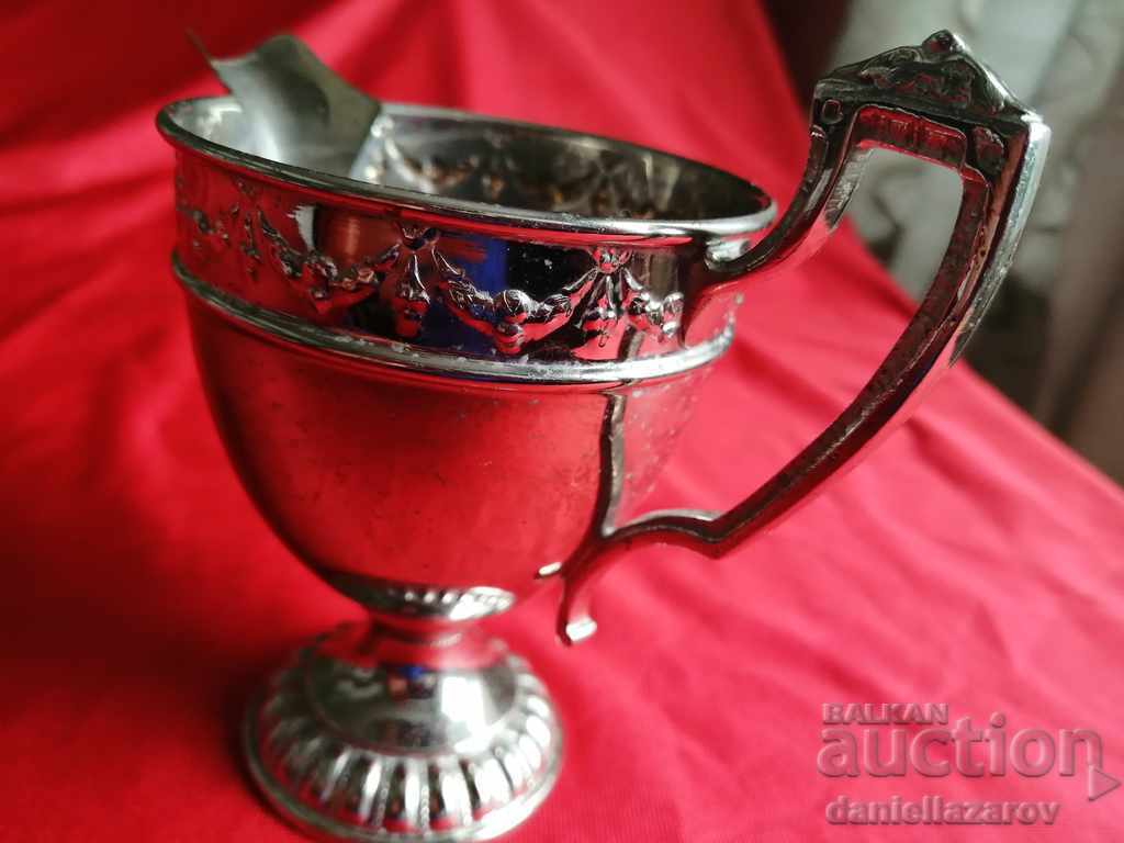 Παλιό βάζο γάλακτος ART DECO με τιμή € 10.00 | 19.56 BGN